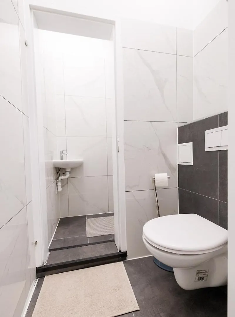Central City Style Rooms By Home2 Viyana Avusturya